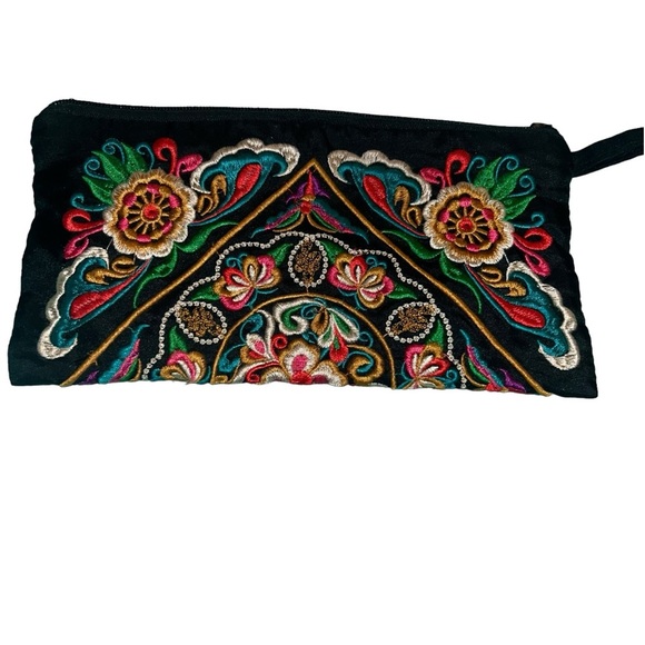 Black Colorful Clutch Wristlet Flower Embroidered Clutch - Picture 3 of 10